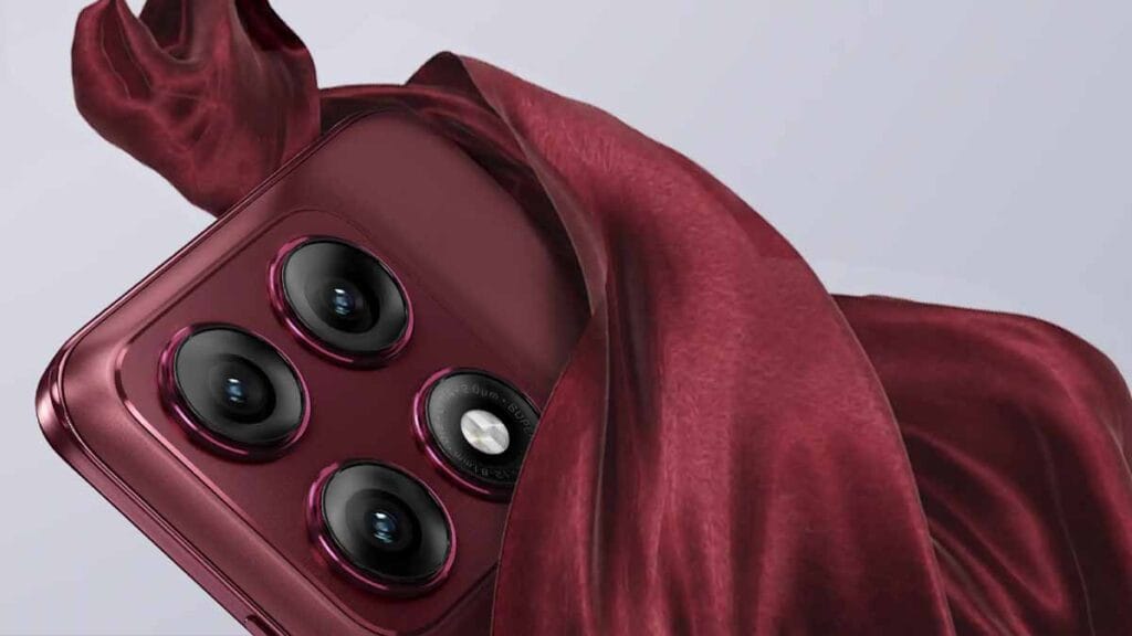 शानदार कैमरा क्वालिटी के साथ आ रहा Motorola Edge 70 Pro Plus स्मार्टफोन, फ्लिपकार्ट पर माइक्रोसाइट हुई लाइव 2 Motorola Edge 70 Pro Plus